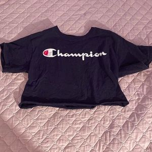 Black cropped champion t-shirt